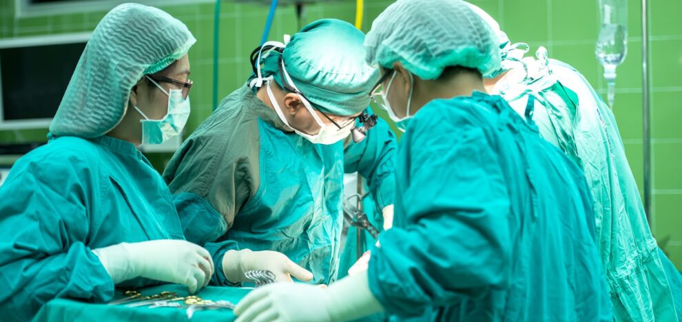 Europa em alerta: Detetados 14 casos graves de botulismo em pessoas que foram à Turquia realizar cirurgias para emagrecer